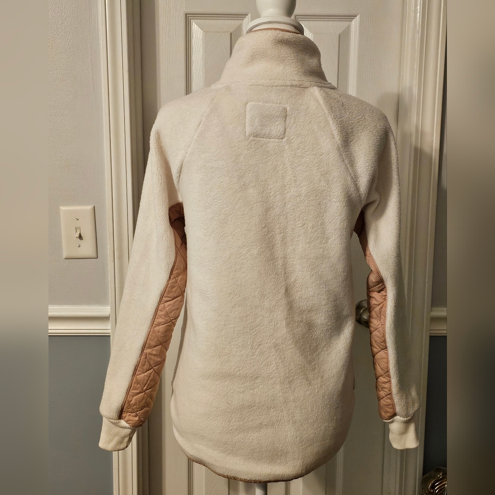 Abercrombie & Fitch Women's Quilted Cowl Sweater - Picture 9 of 14